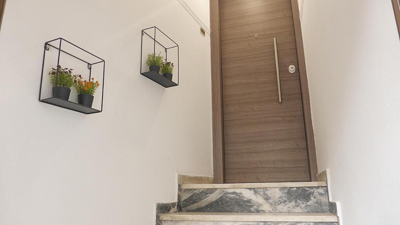 Check Point - Museum Apartment Атина Екстериор снимка