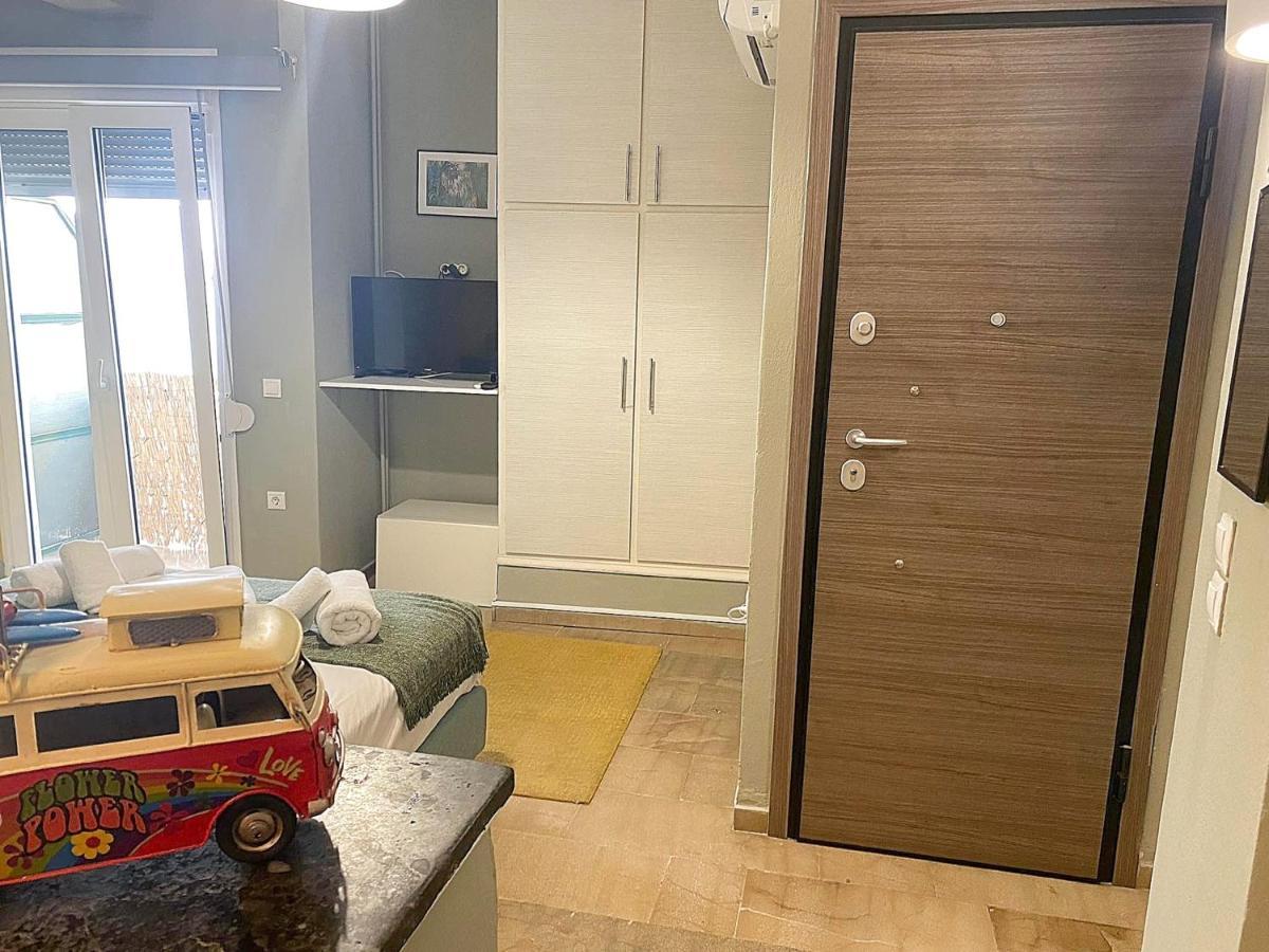 Check Point - Museum Apartment Атина Екстериор снимка