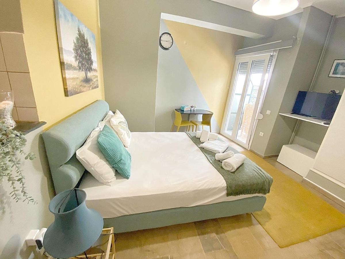Check Point - Museum Apartment Атина Екстериор снимка