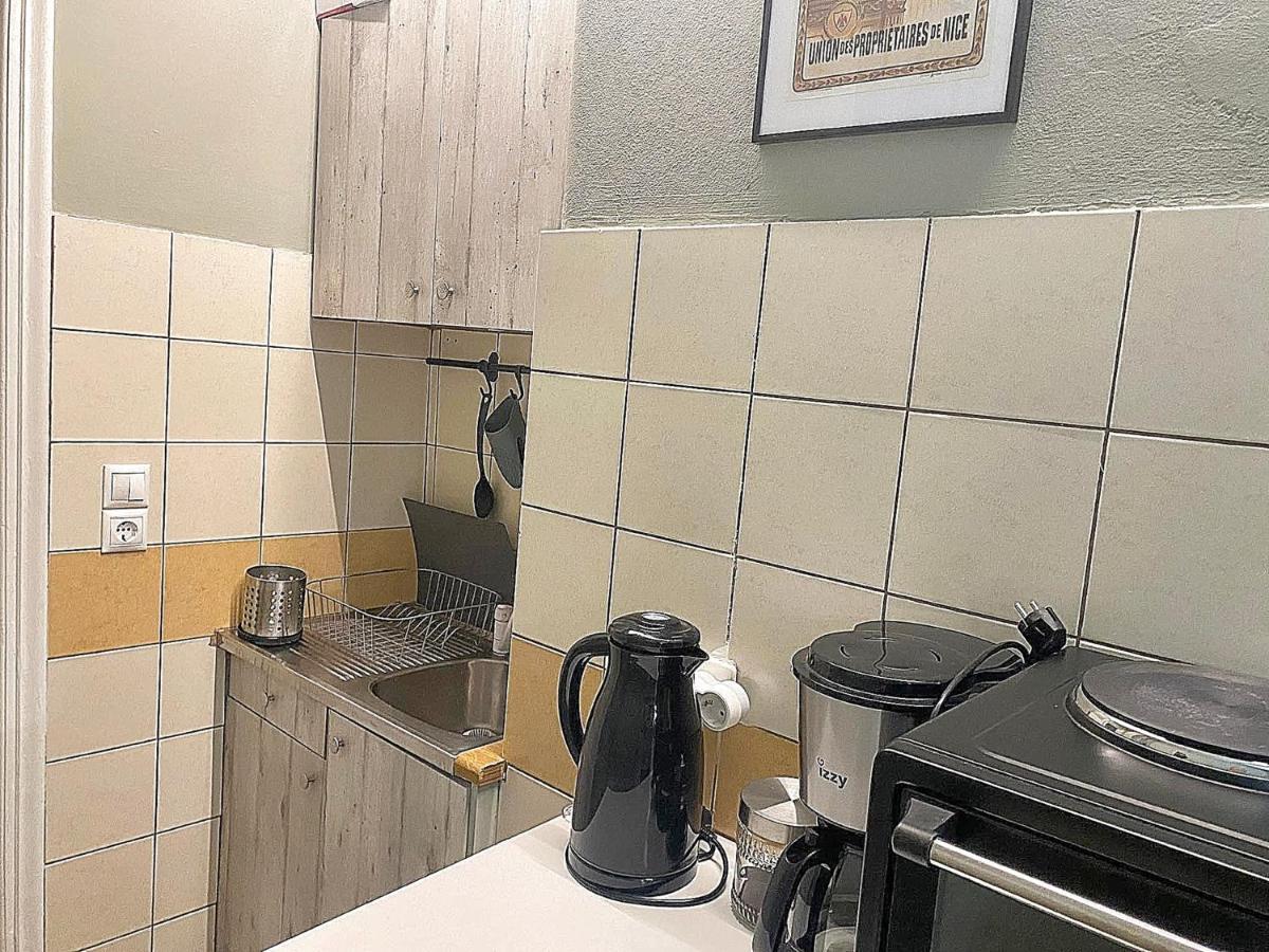 Check Point - Museum Apartment Атина Екстериор снимка