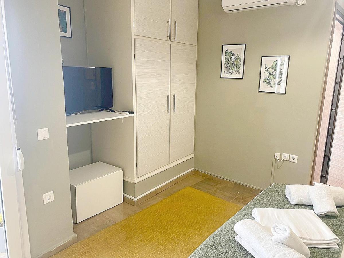 Check Point - Museum Apartment Атина Екстериор снимка
